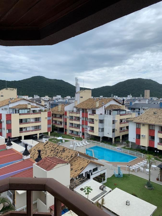 Apartamento Com Vista Do Mar Em Residencial Com Piscina Apartment ฟลอเรียนอโปลิส ภายนอก รูปภาพ