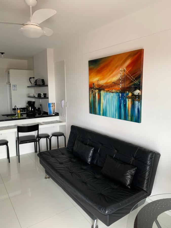 Apartamento Com Vista Do Mar Em Residencial Com Piscina Apartment ฟลอเรียนอโปลิส ภายนอก รูปภาพ