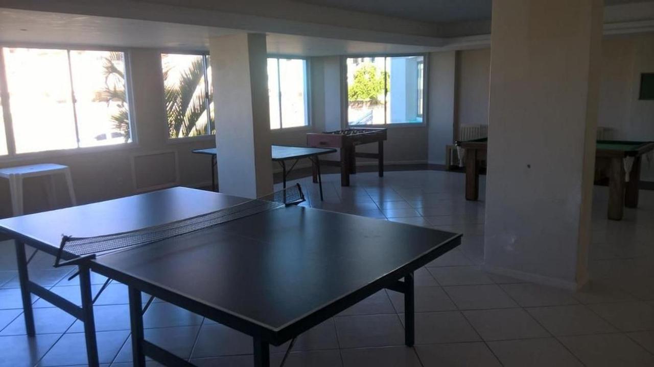 Apartamento Com Vista Do Mar Em Residencial Com Piscina ฟลอเรียนอโปลิส ภายนอก รูปภาพ